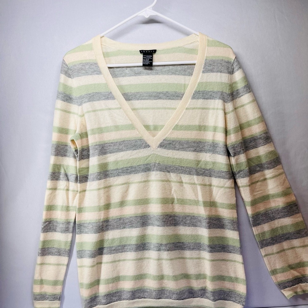 Theory Cashmere Sweater‎ in Cream, Gray, and Green